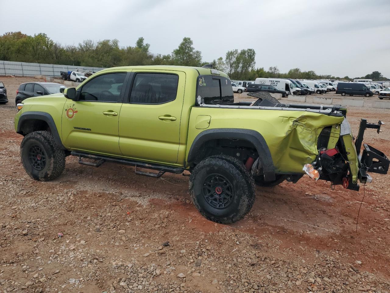 2022 Toyota Tacoma Double Cab - Фото 2
