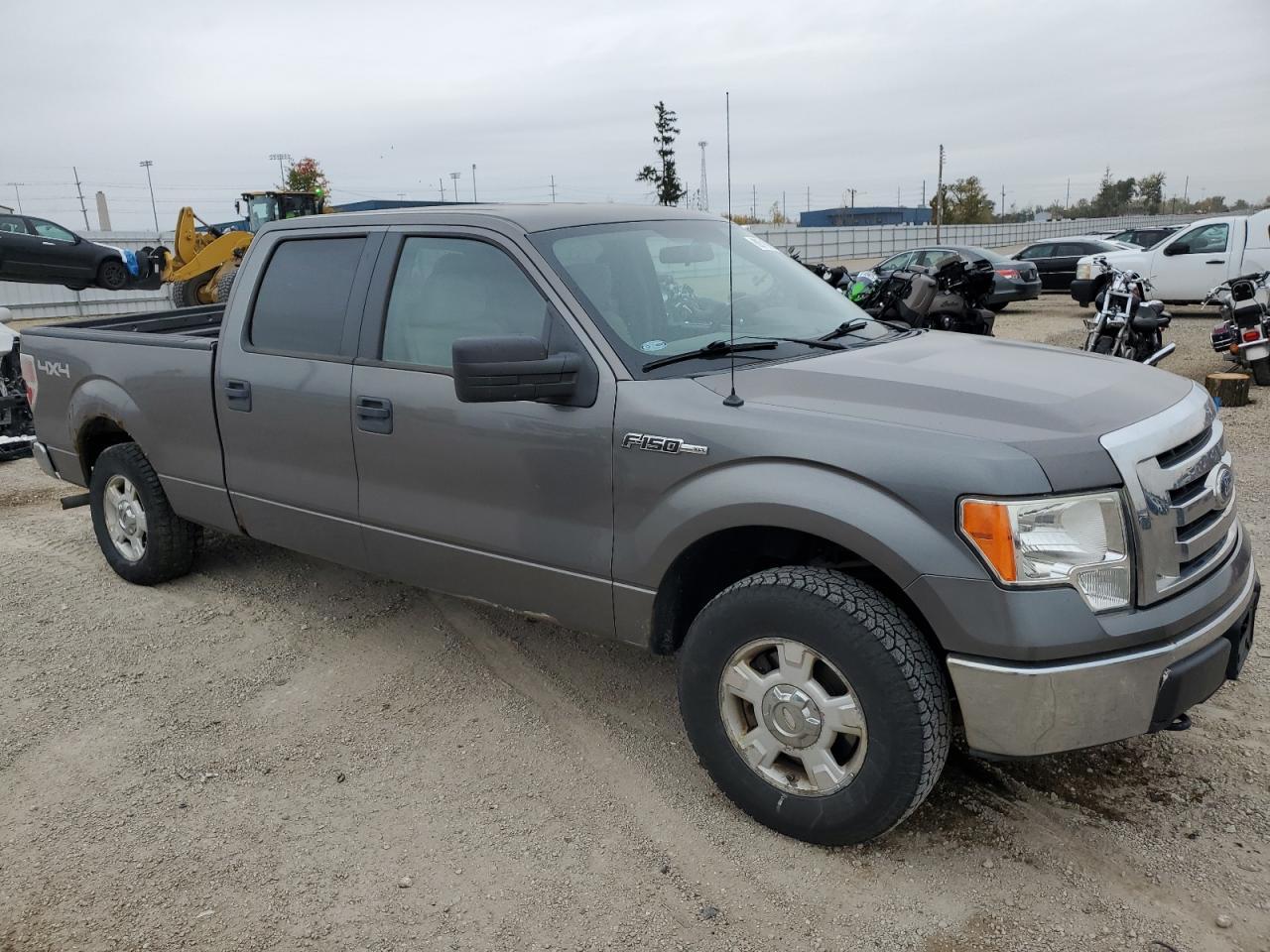 2010 Ford F150 Supercrew - Image 4