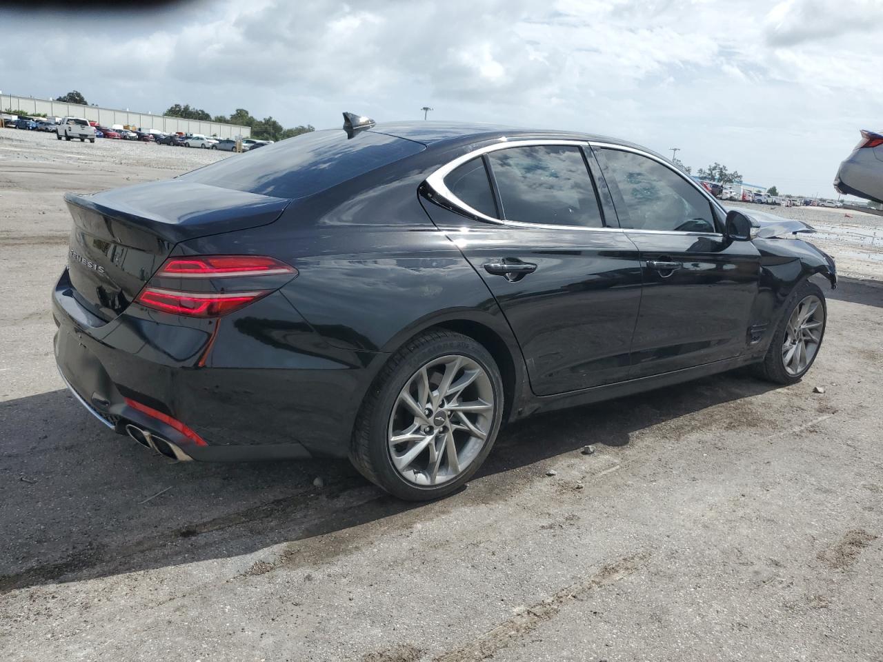 2022 Genesis G70 Base - Image 3