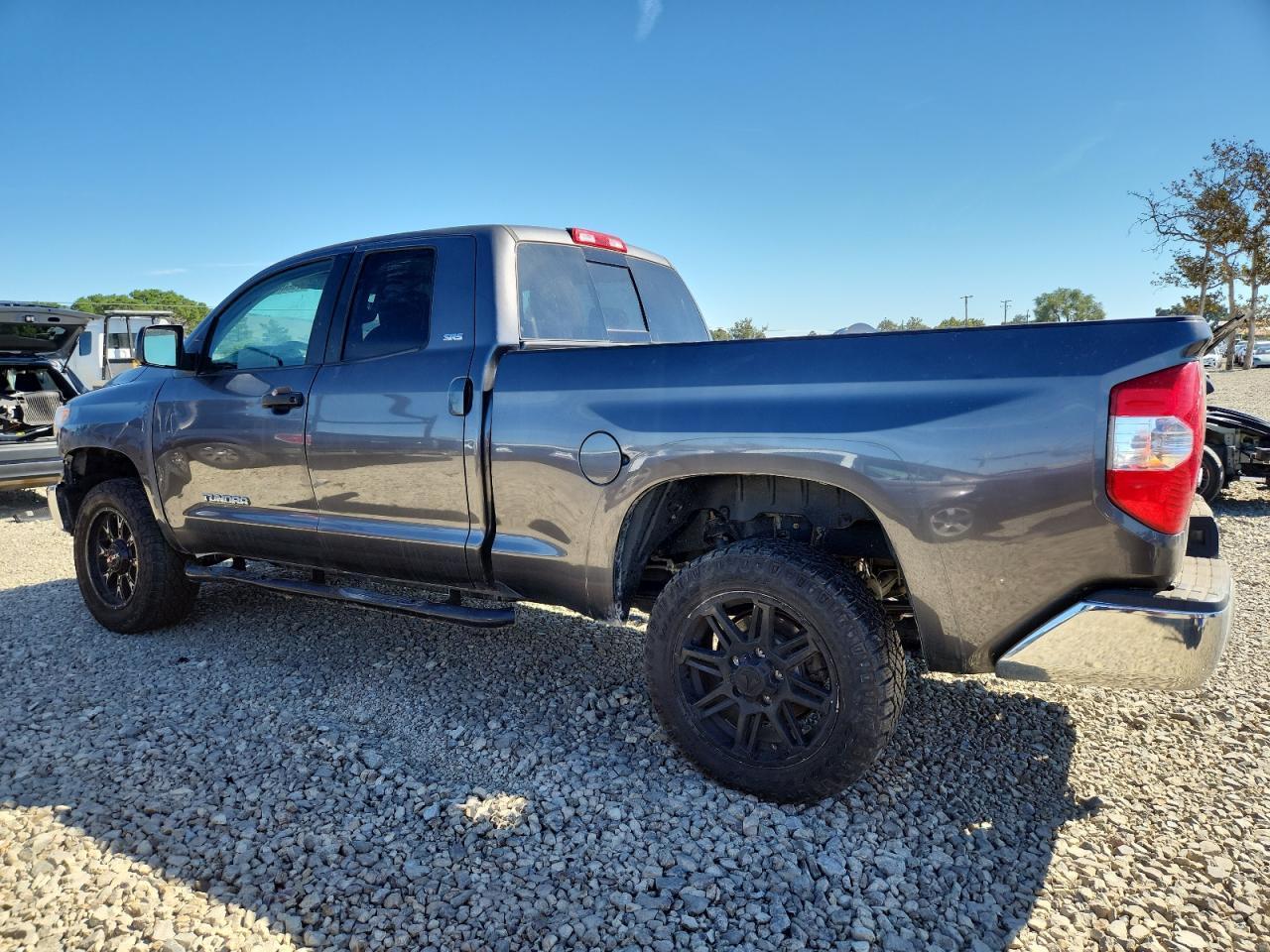 2014 Toyota Tundra Double Cab Sr - Фото 2
