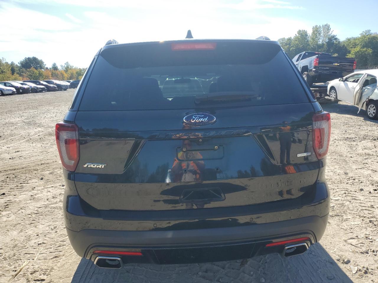 2016 Ford Explorer Sport - Фото 6