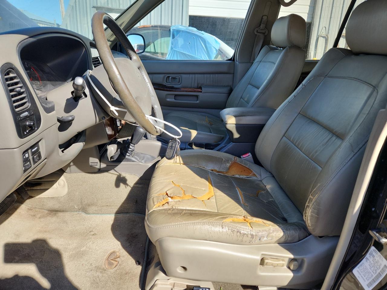 1998 Infiniti Qx4 - Image 7