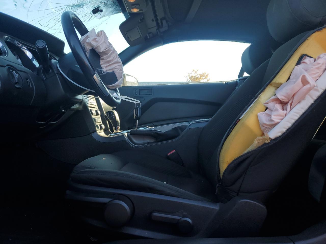 2014 Ford Mustang - Фото 7