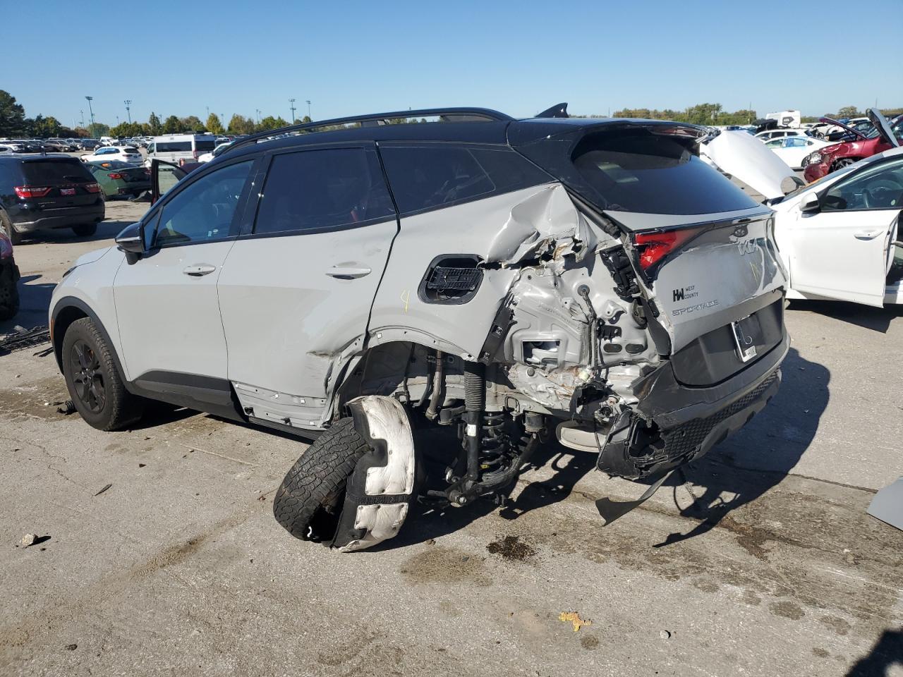 2023 Kia Sportage X-Pro - Фото 2