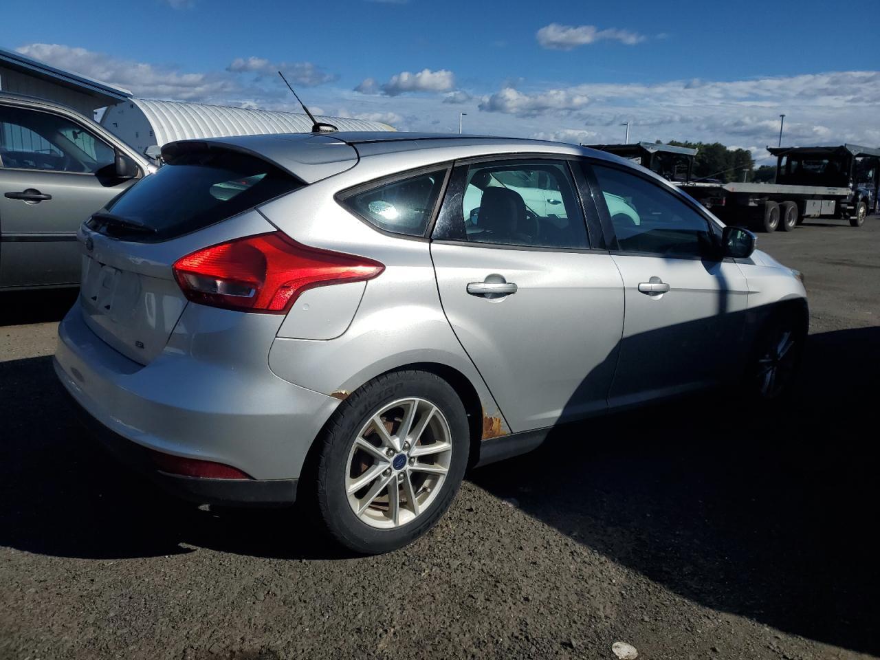 2016 Ford Focus Se - Image 3