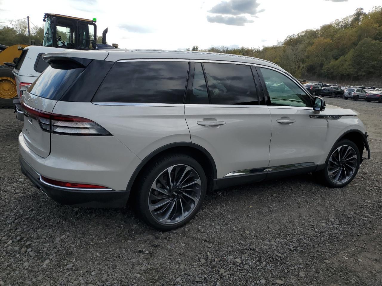 2025 Lincoln Aviator Reserve - Фото 3