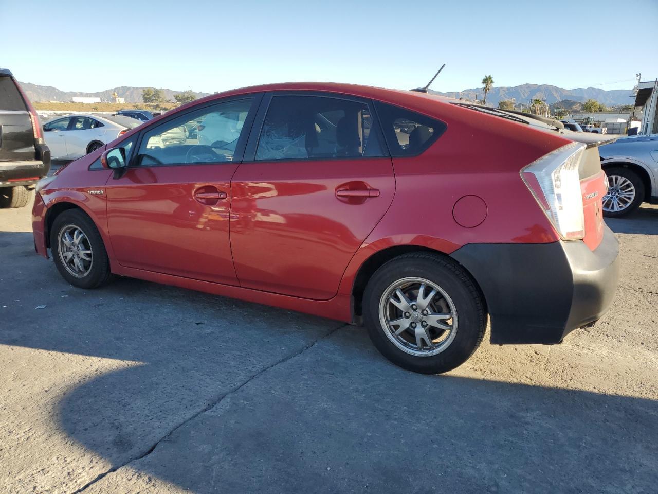 2010 Toyota Prius - Фото 2
