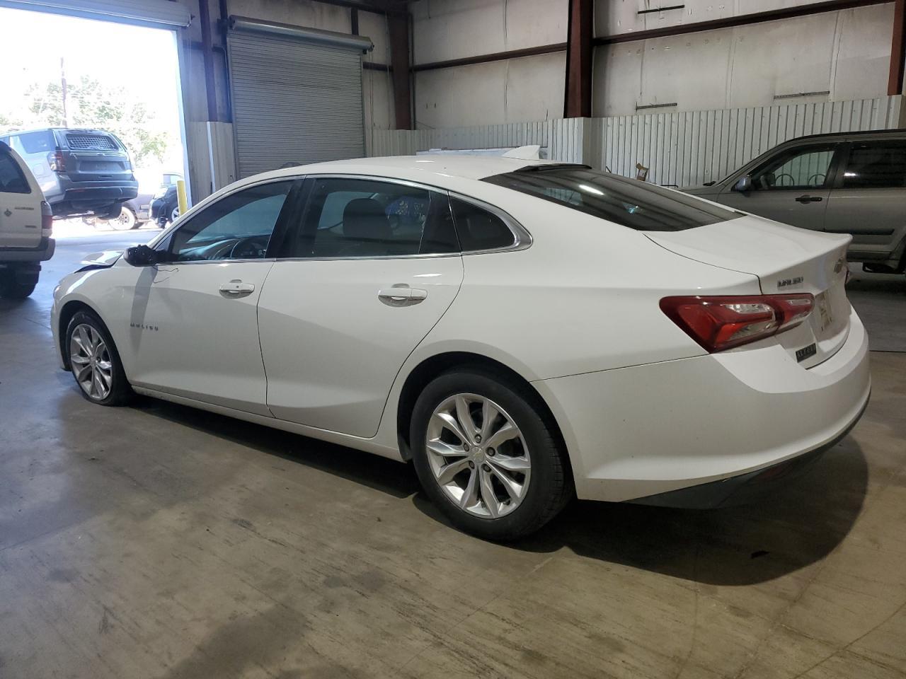 2020 Chevrolet Malibu Lt - Фото 2