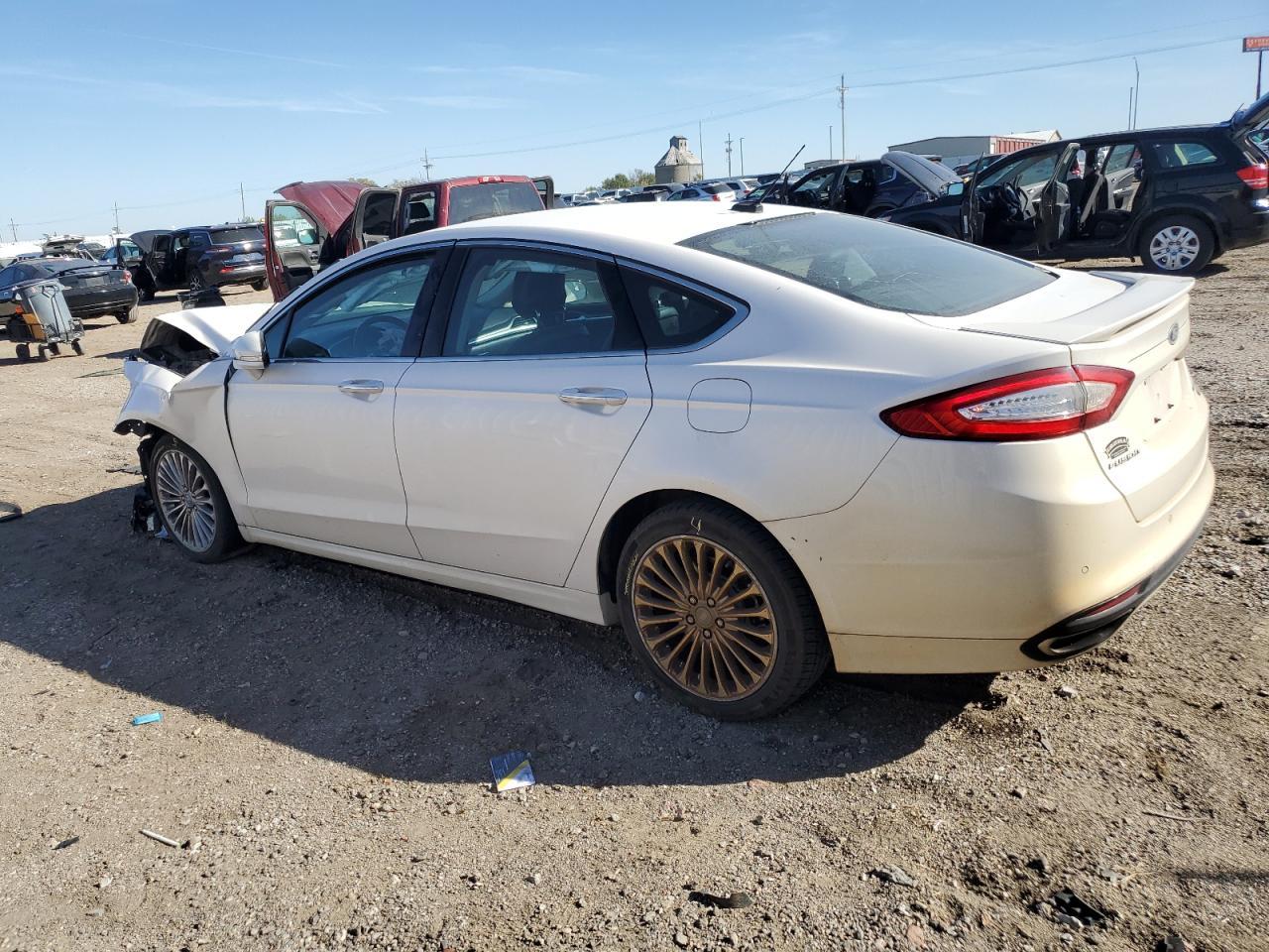 2013 Ford Fusion Titanium - Фото 2