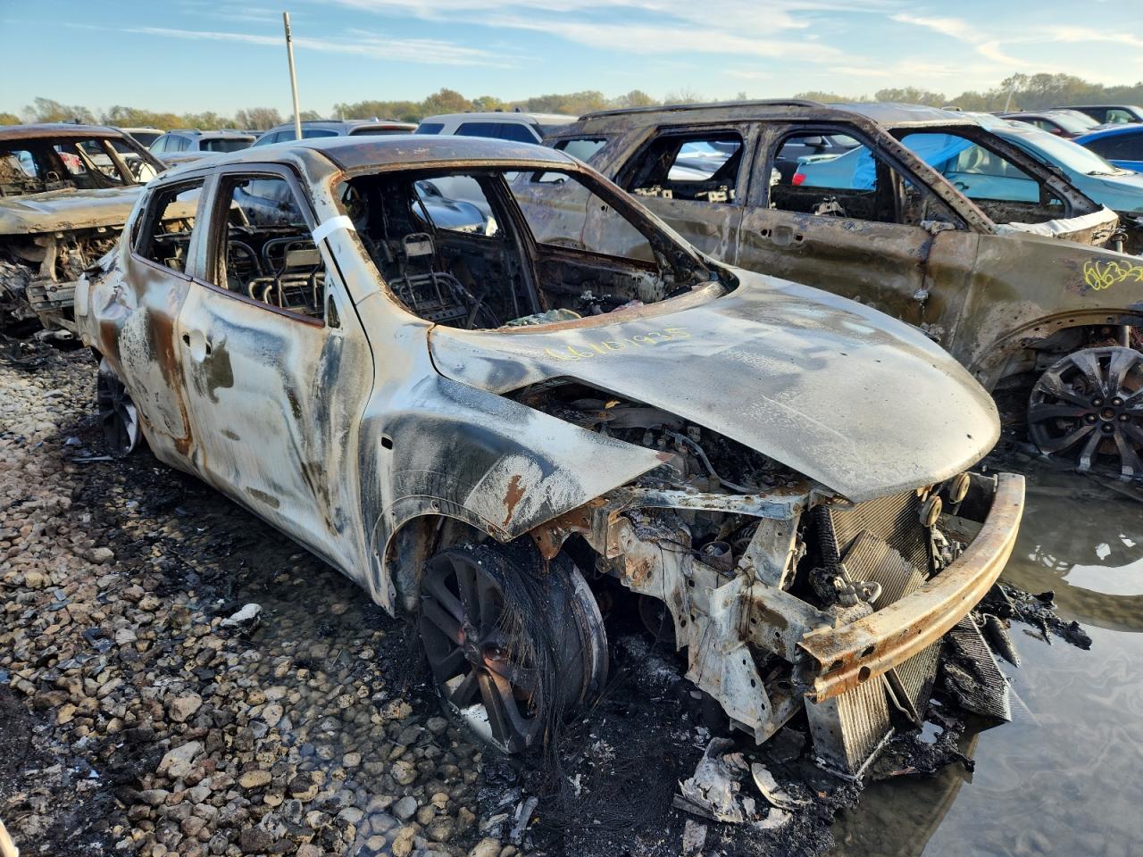 2014 Nissan Juke S - Image 4