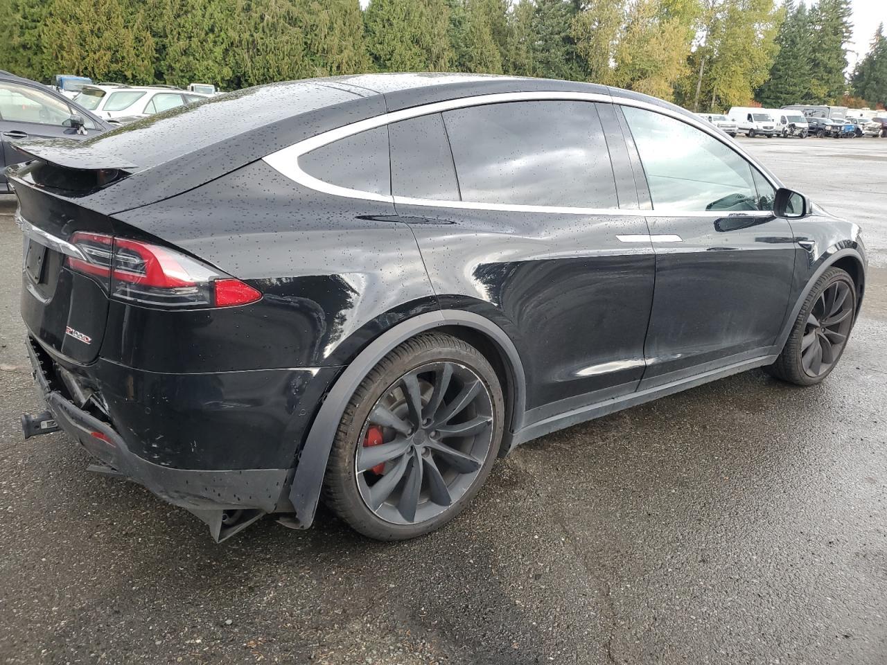 2018 Tesla Model X - Фото 3