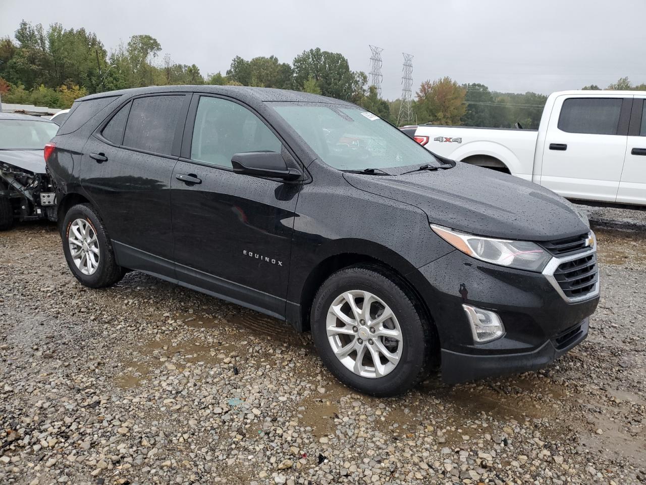 2020 Chevrolet Equinox Ls - Фото 4