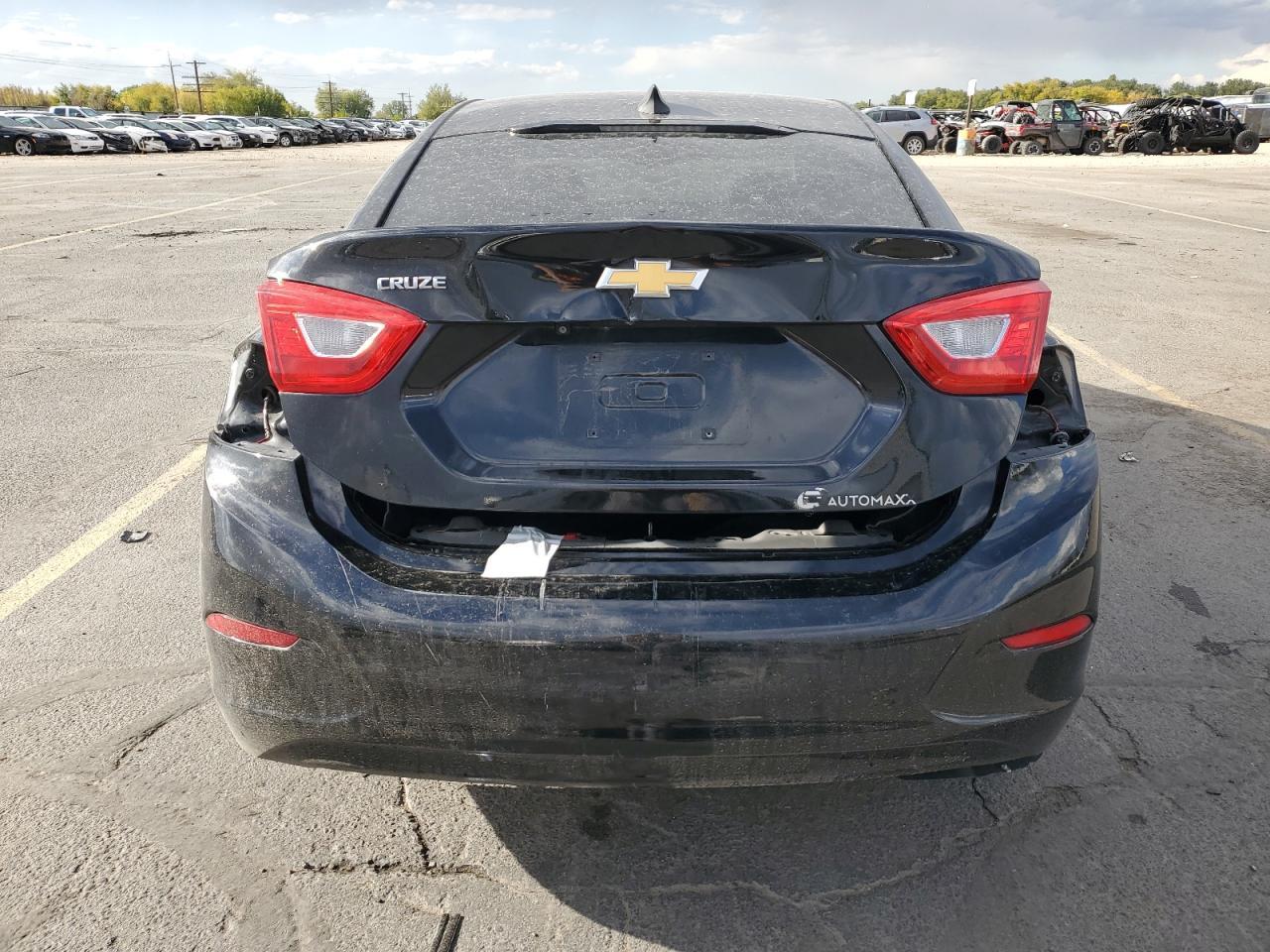 2017 Chevrolet Cruze Ls - Фото 6