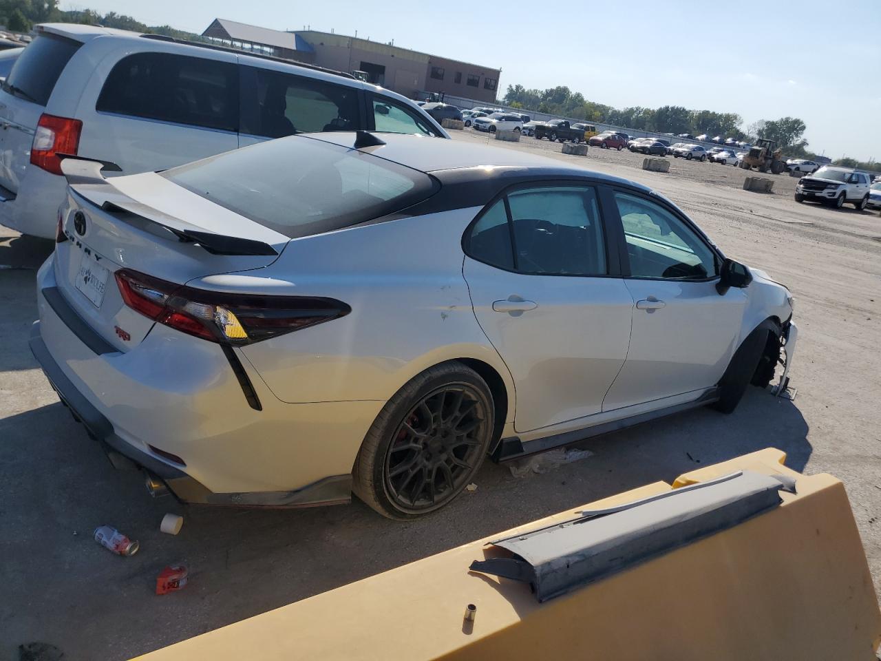 2024 Toyota Camry Trd - Фото 3