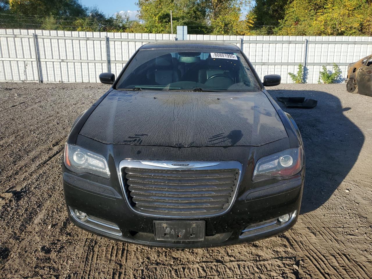 2014 Chrysler 300 S - Image 5