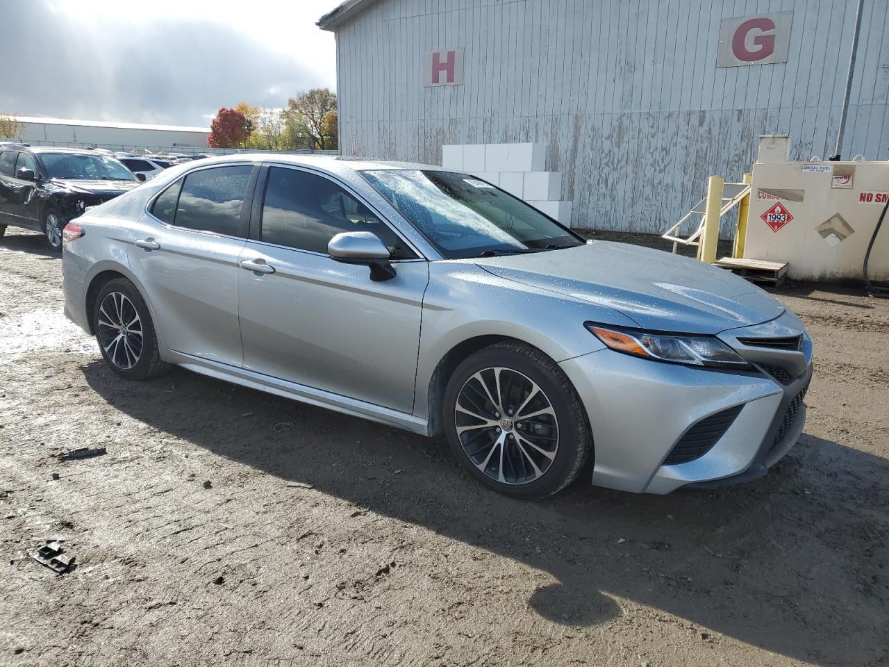 2018 Toyota Camry L - Фото 4