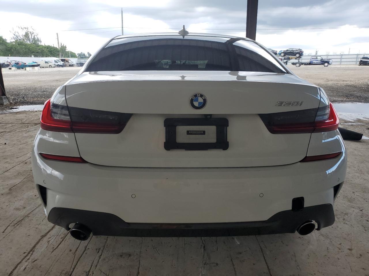 2021 BMW 330I - Фото 6