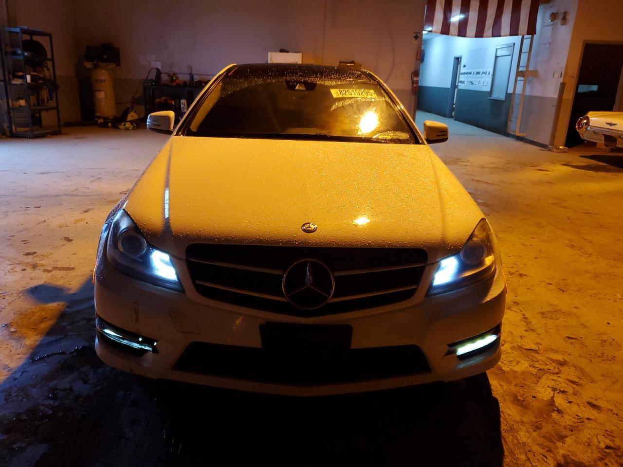 2015 Mercedes-Benz C 250 - Фото 5