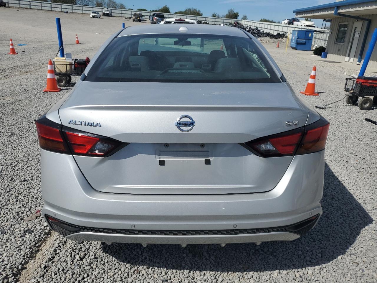 2022 Nissan Altima Sv - Image 6