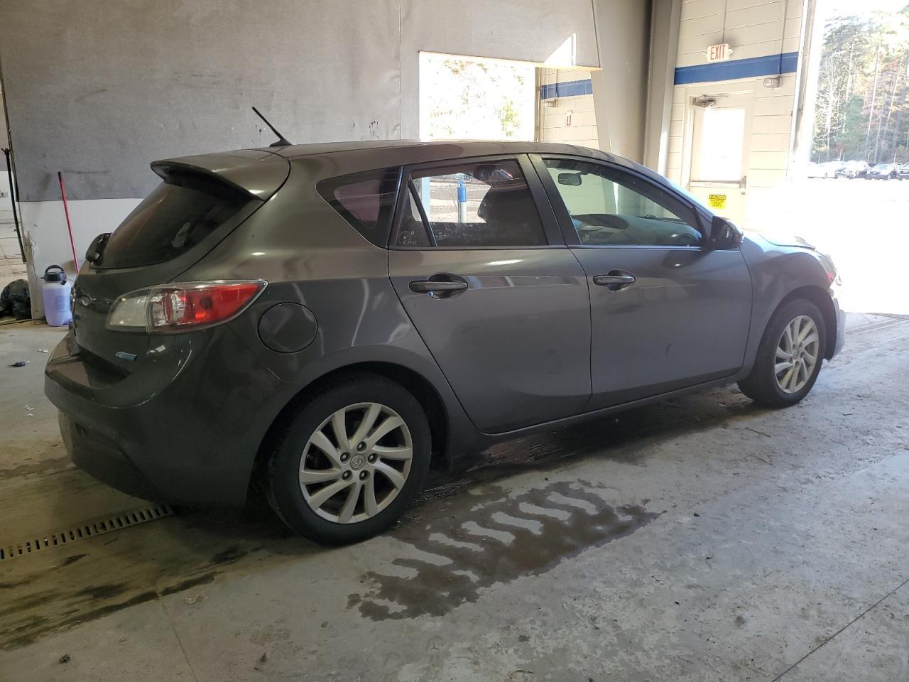 2012 Mazda 3 I - Image 3