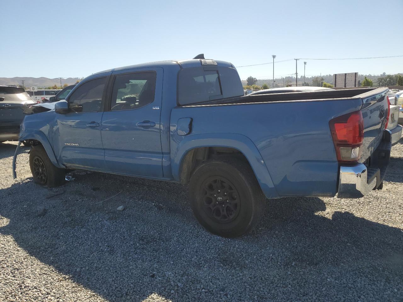 2019 Toyota Tacoma Double Cab - Фото 2