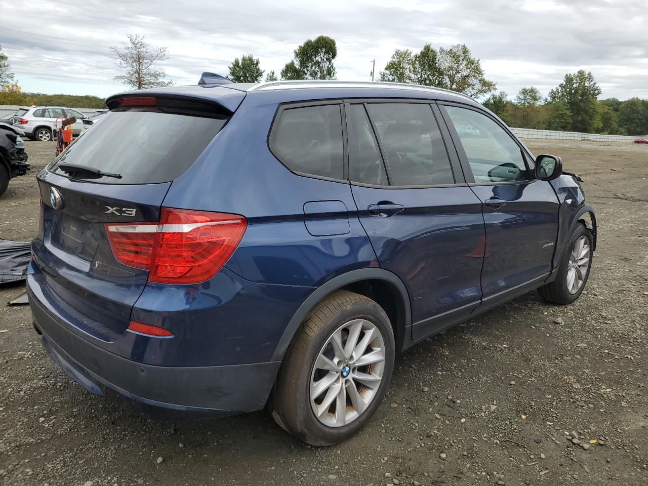 2013 BMW X3 xDrive28I - Image 3
