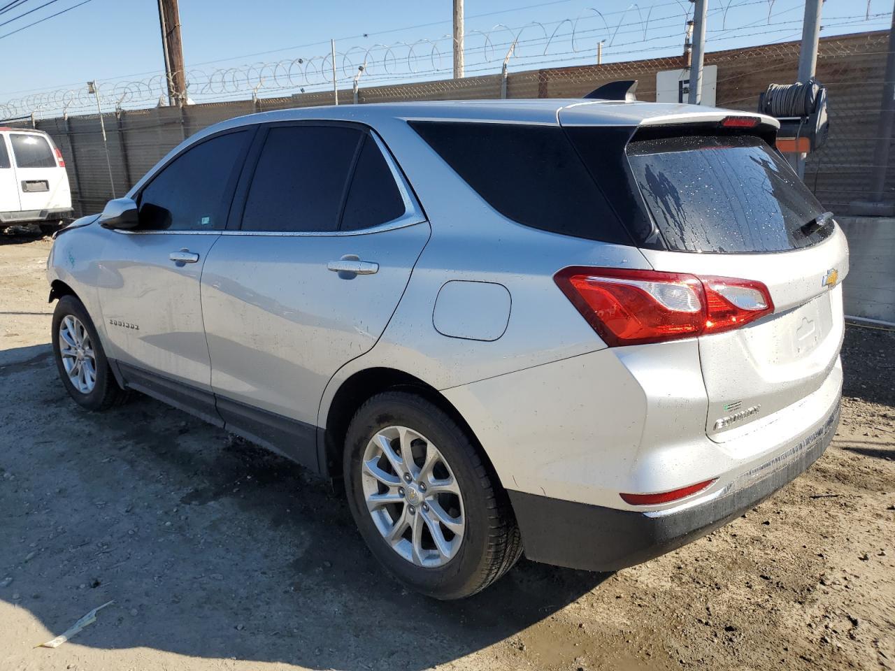 2020 Chevrolet Equinox Lt - Фото 2