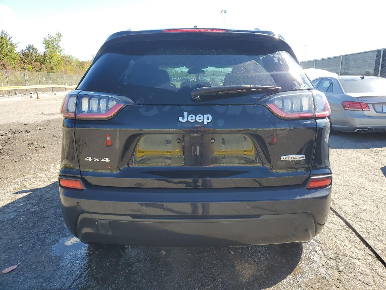 2020 Jeep Cherokee Latitude Plus - Фото 6