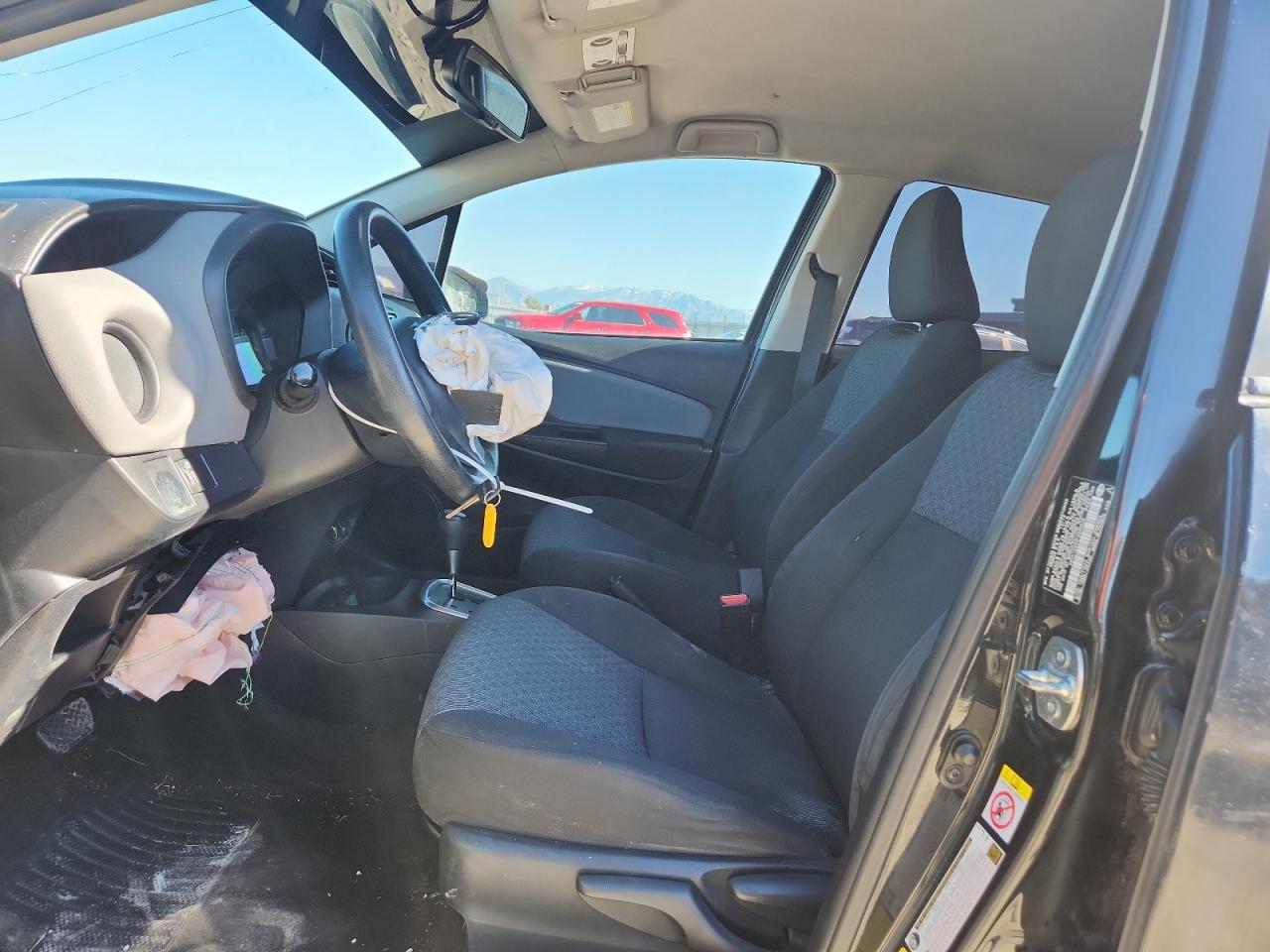 2015 Toyota Yaris - Фото 7