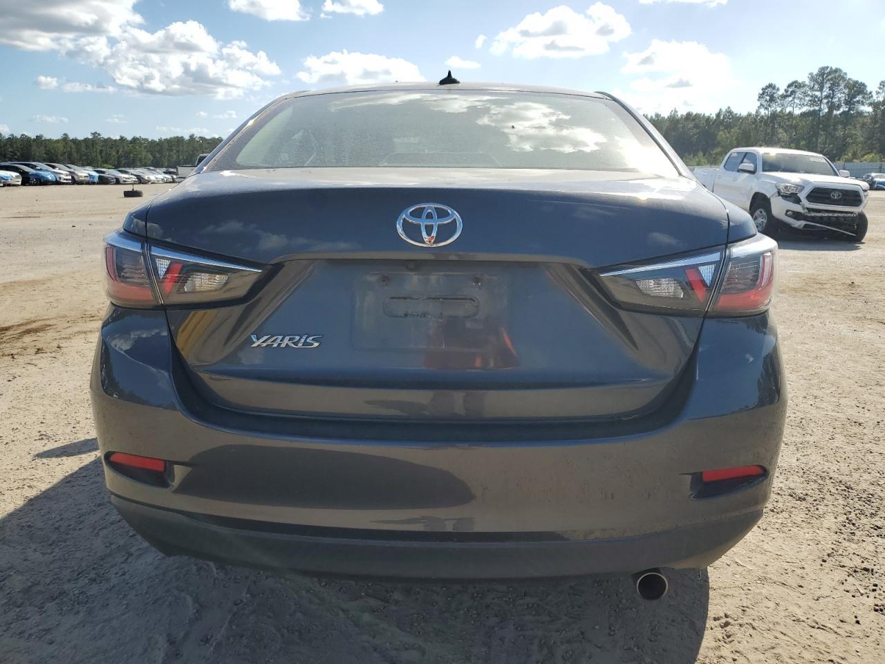 2019 Toyota Yaris L - Image 6