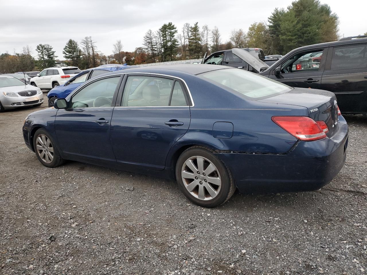 2005 Toyota Avalon Xl - Фото 2
