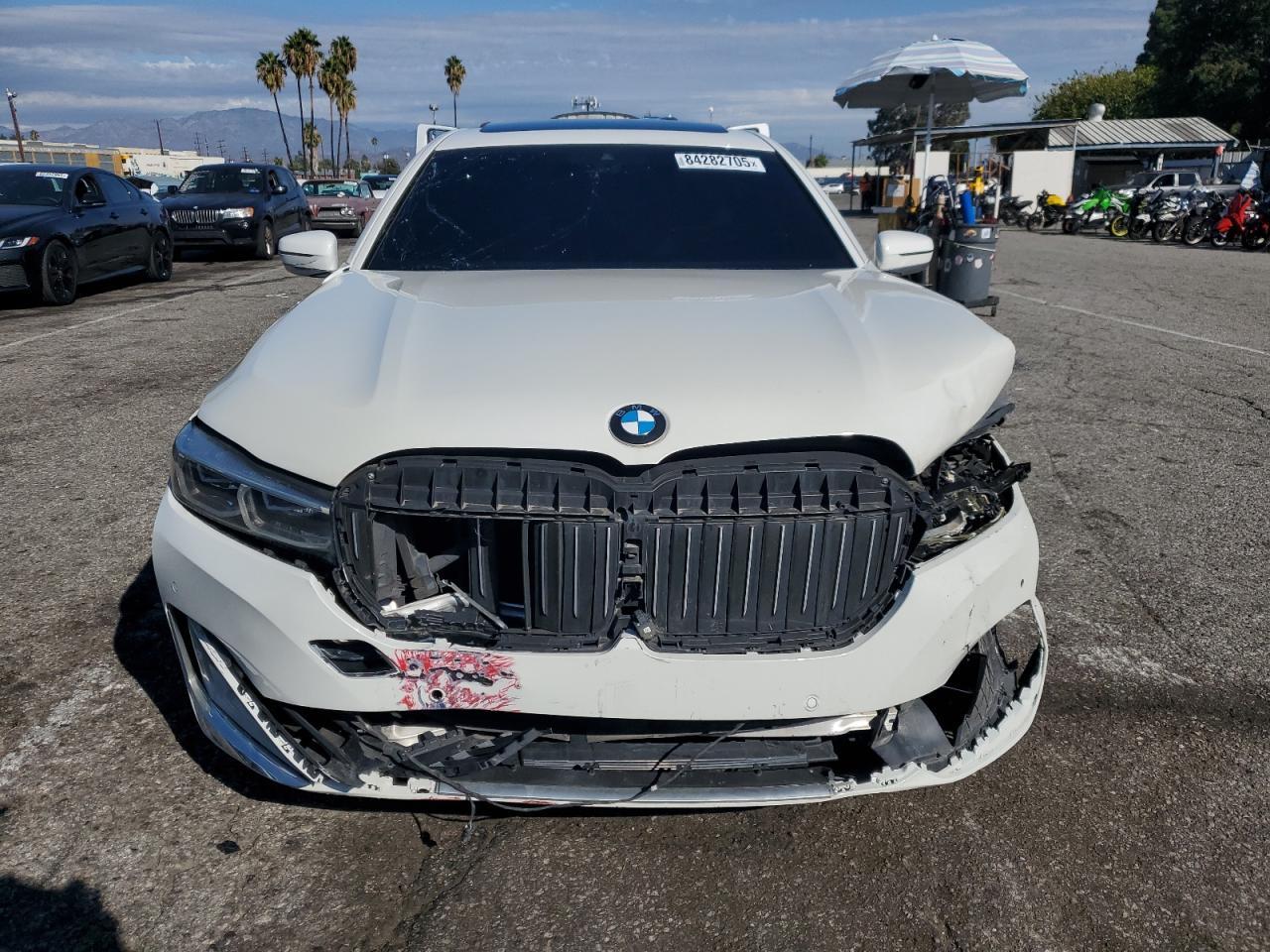 2021 BMW 740 I - Фото 5