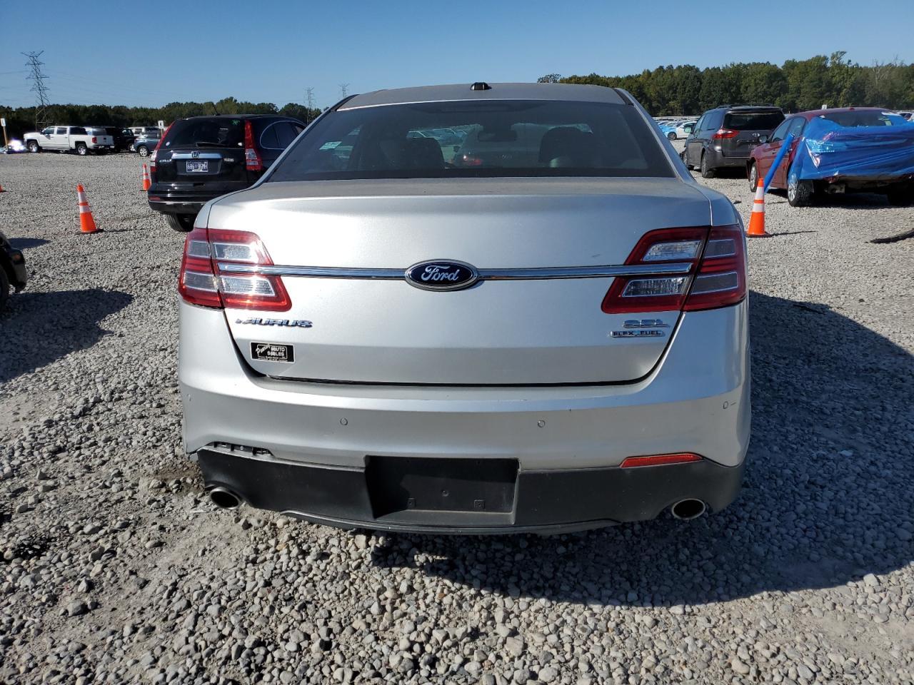 2013 Ford Taurus Sel - Image 6