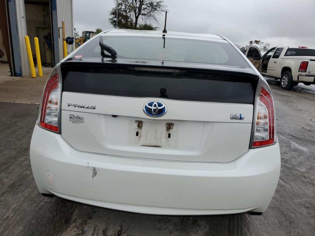 2015 Toyota Prius - Фото 6
