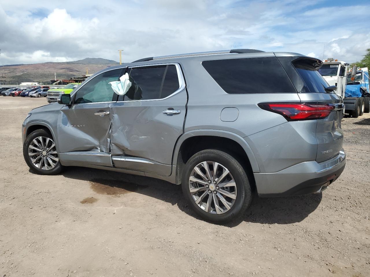 2023 Chevrolet Traverse Premier - Image 2