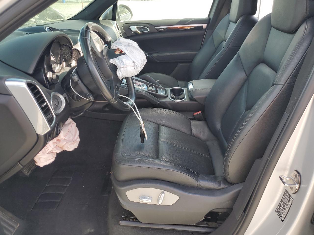 2012 Porsche Cayenne - Image 7