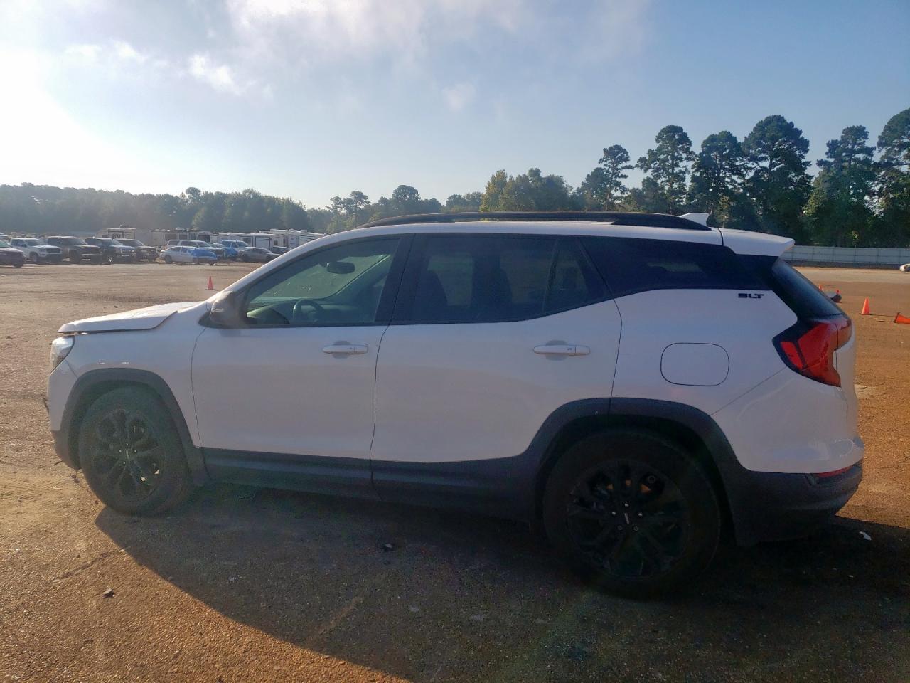 2021 GMC Terrain Slt - Фото 2