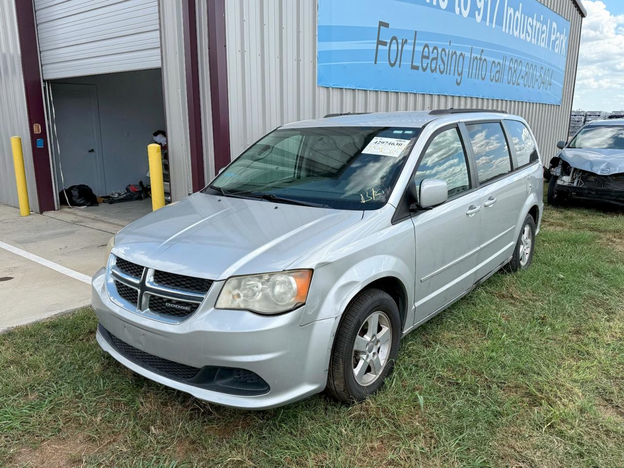 2011 Dodge Grand Caravan Mainstreet - Фото 2