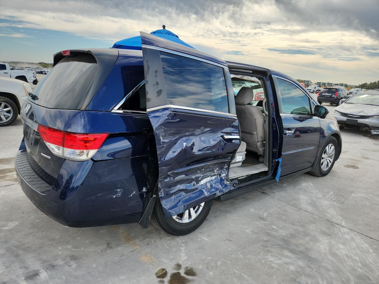 2016 Honda Odyssey Se - Фото 3