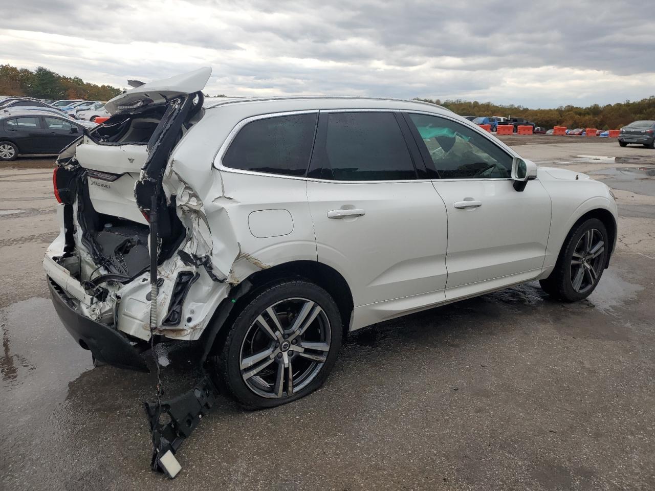2018 Volvo Xc60 T5 Momentum - Фото 3