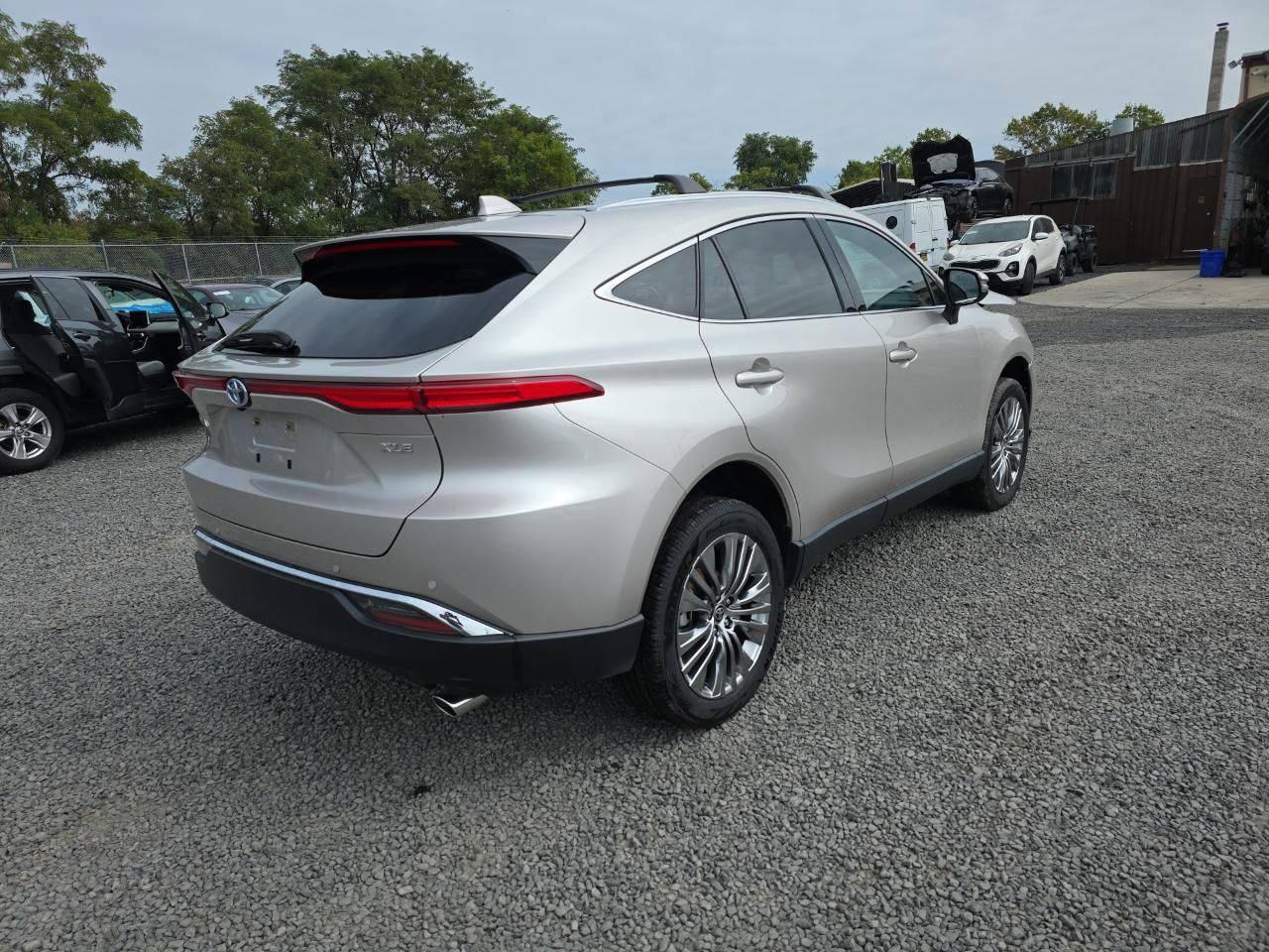 2023 Toyota Venza Le - Фото 4