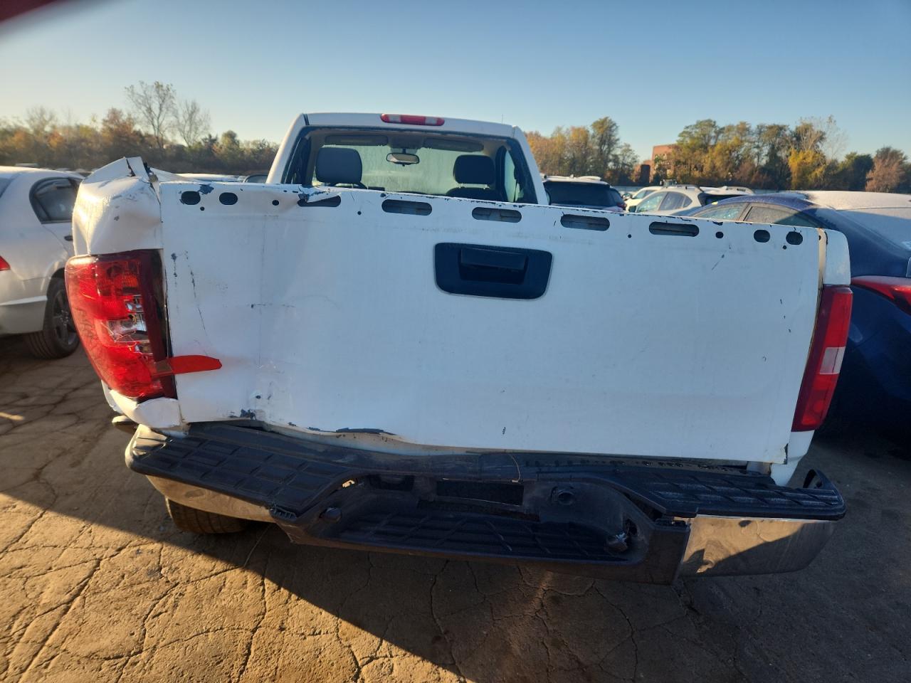 2009 Chevrolet Silverado C1500 - Image 6