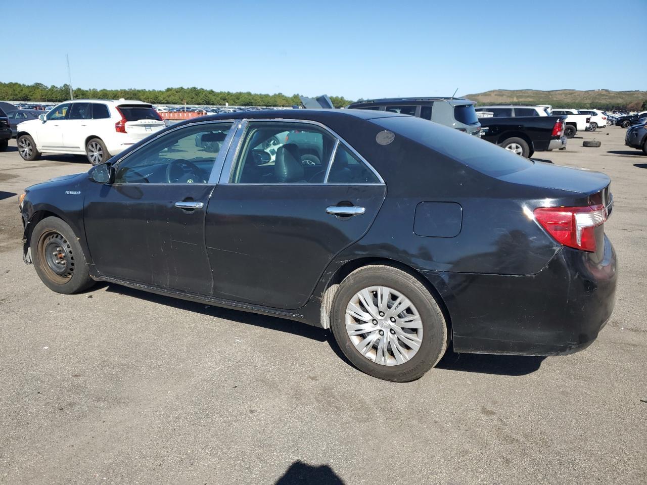 2014 Toyota Camry Hybrid - Фото 2