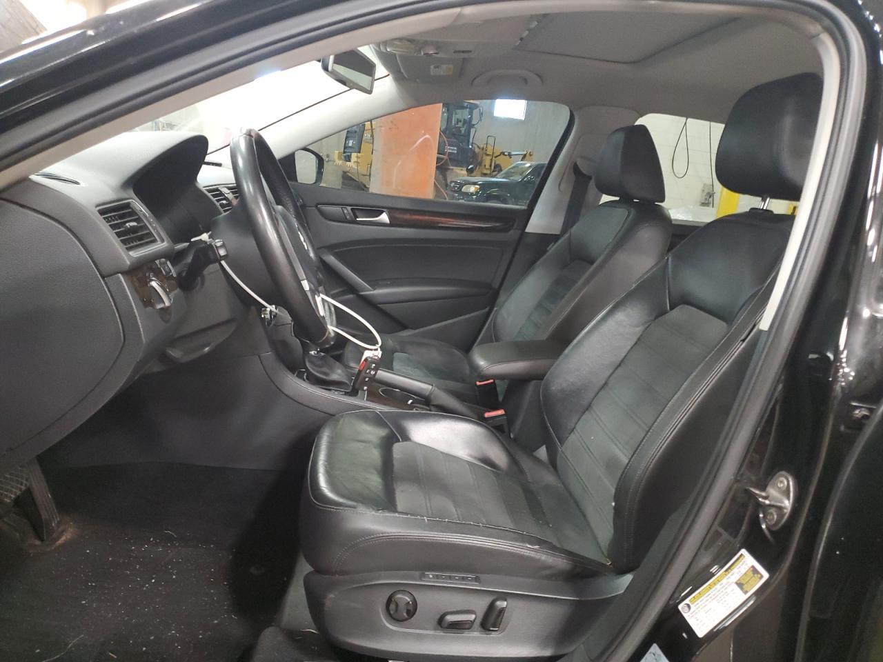 2014 Volkswagen Passat Sel - Image 7