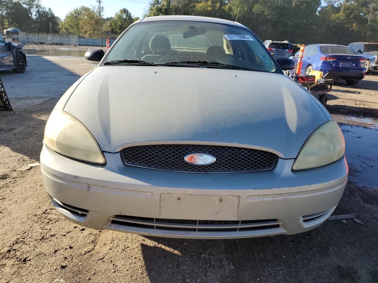 2005 Ford Taurus Se - Image 5