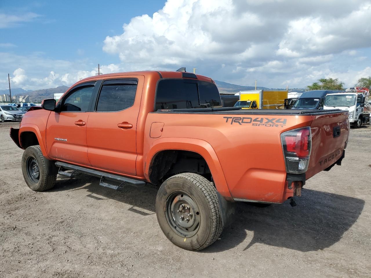 2017 Toyota Tacoma Double Cab - Фото 2