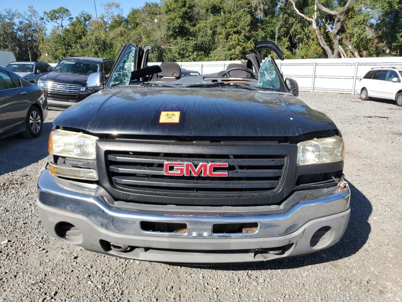 2001 GMC New Sierra C1500 - Фото 5