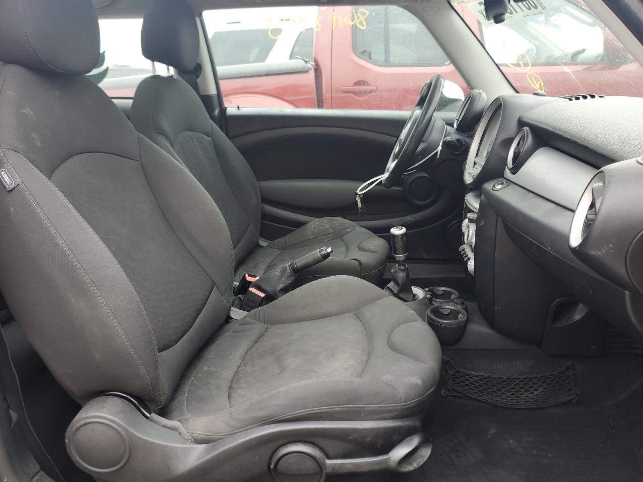 2010 Mini Cooper - Фото 7