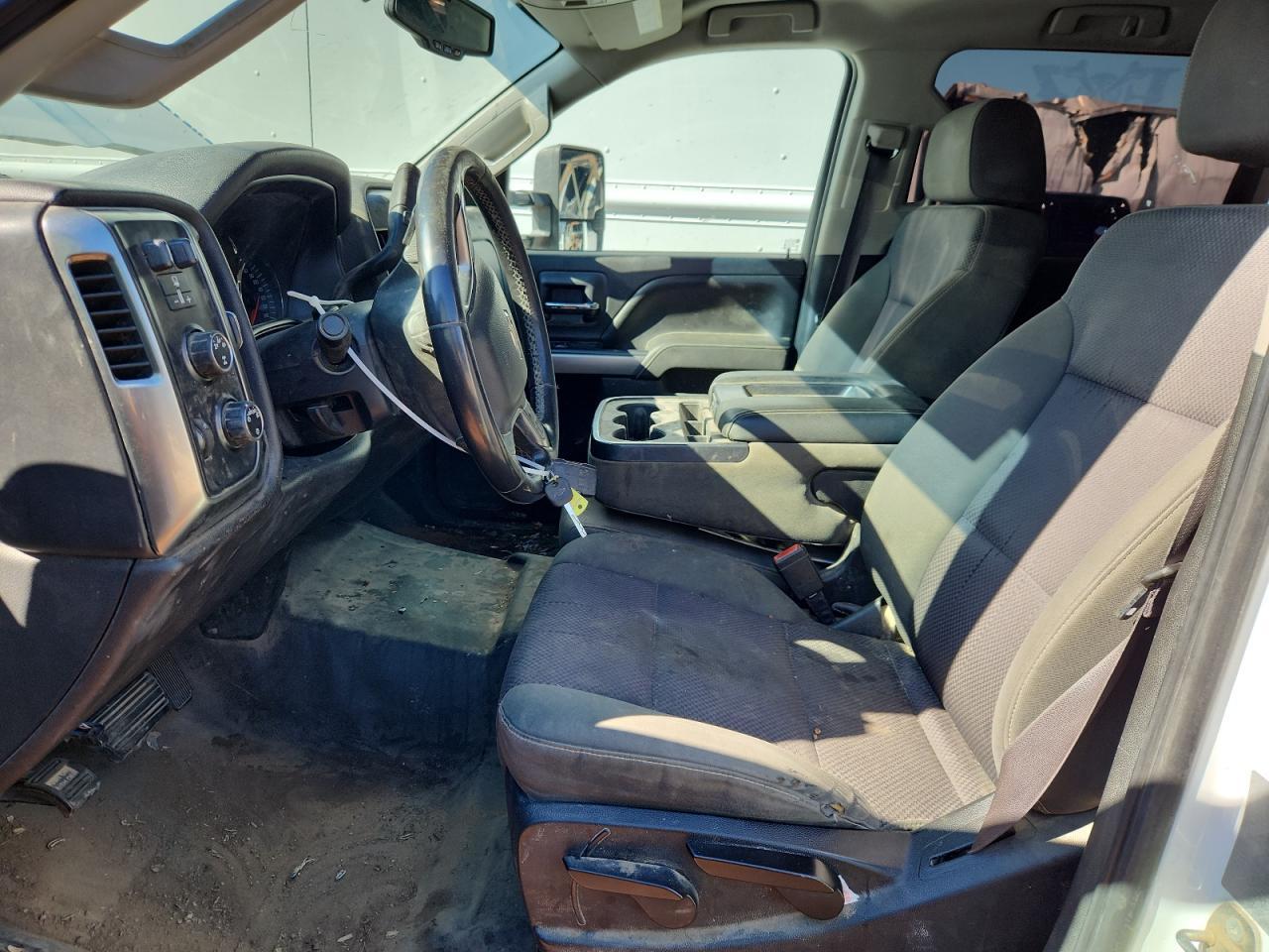 2015 Chevrolet Silverado Flatbed Truck - Image 7