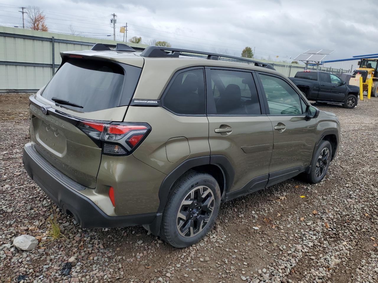 2025 Subaru Forester Premium - Image 3